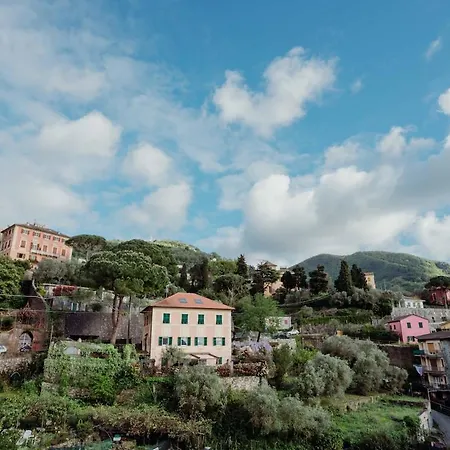 Dom wakacyjny Comfort In - 5 Minutes From The Sea With Garage Camogli